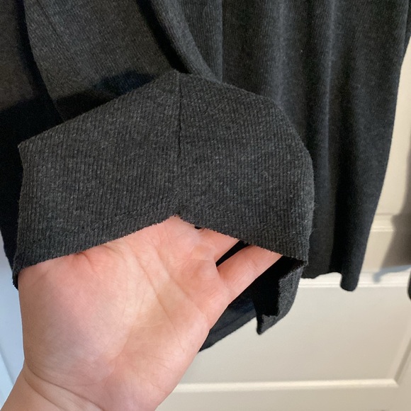 Ribbed Hooded Sweater - Picture 7 of 7